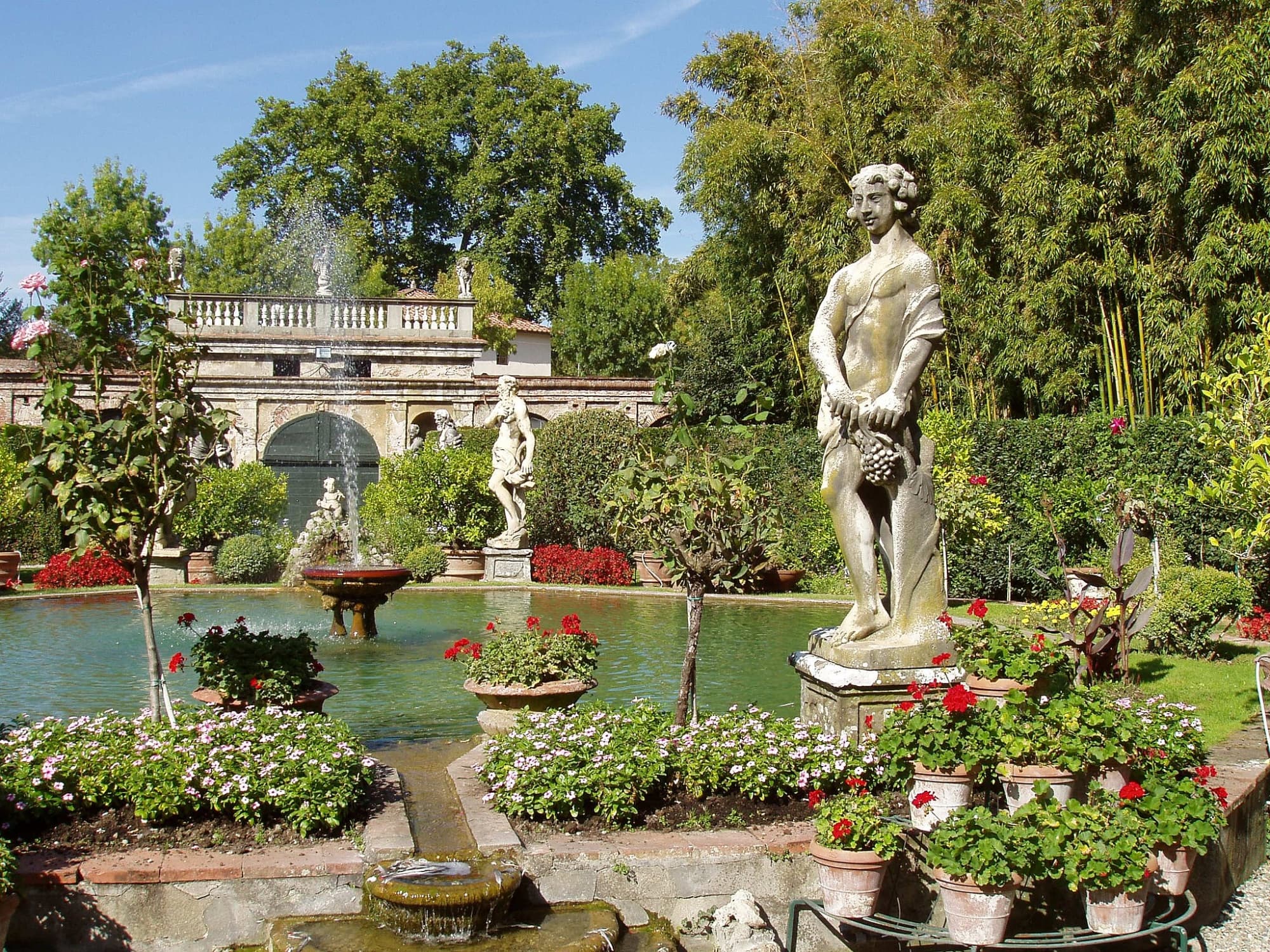 Giardini di Palazzo Pfanner a Lucca